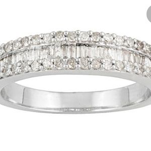 R289  Natural White Diamond Band Ring